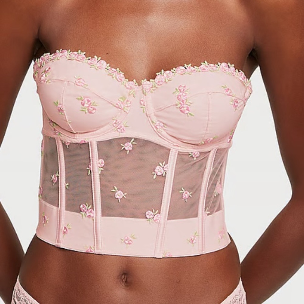 New DREAM ANGELS
Rosebud Embroidery Unlined Strapless Plunge-Back Corset Top - Picture 4 of 6